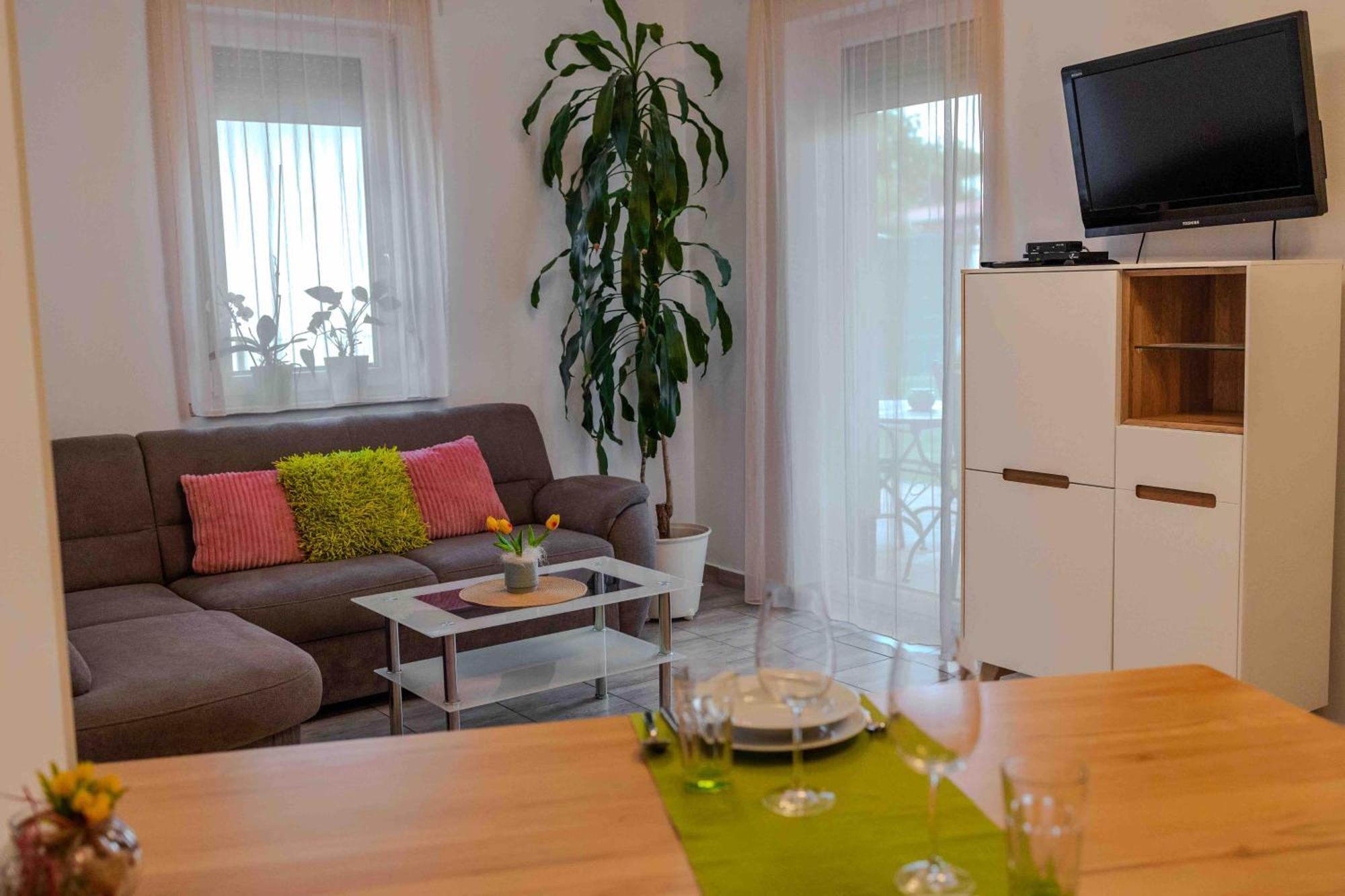 Orchidea Apartman Mosonmagyarovar Bagian luar foto